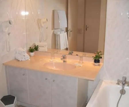 Hotell Des Allees 2*